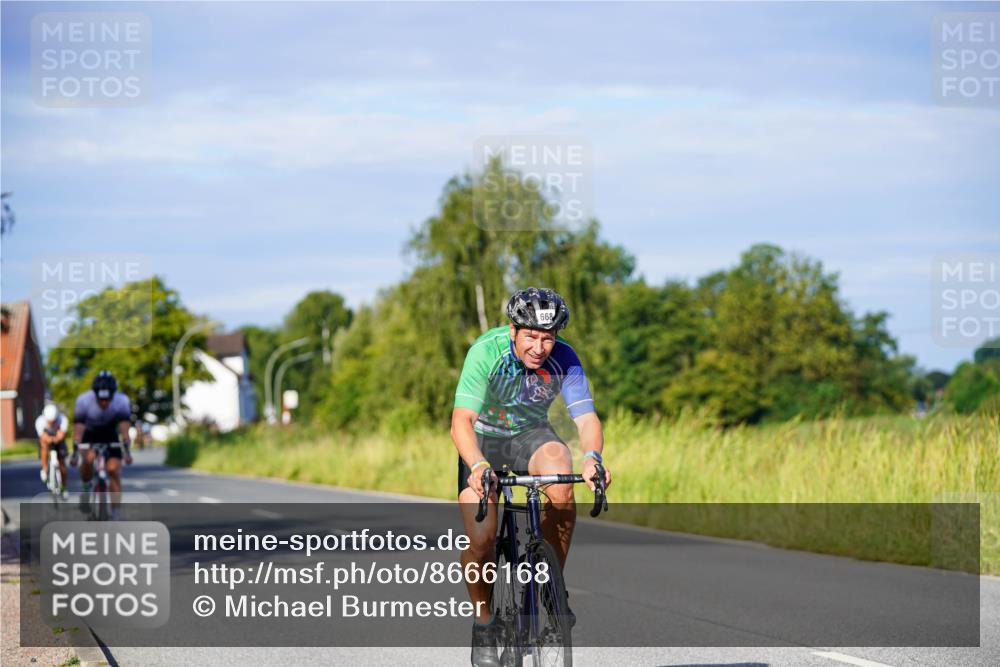31.08.2025 - Elbe Triathlon Hamburg Michael Burmester http://msf.ph/oto/8666168 31.08.2025 09:34:36 Radfahren 228, 257, 410 meine-sportfotos.de