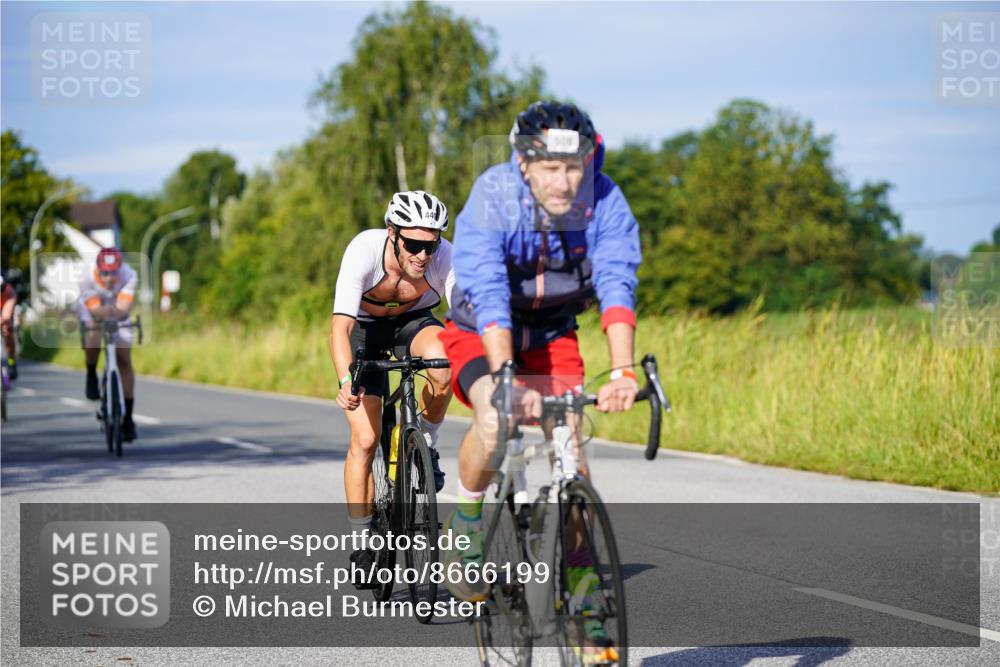 31.08.2025 - Elbe Triathlon Hamburg Michael Burmester http://msf.ph/oto/8666199 31.08.2025 09:34:55 Radfahren 264, 375, 422, 440, 537, 568, 606, 727 meine-sportfotos.de