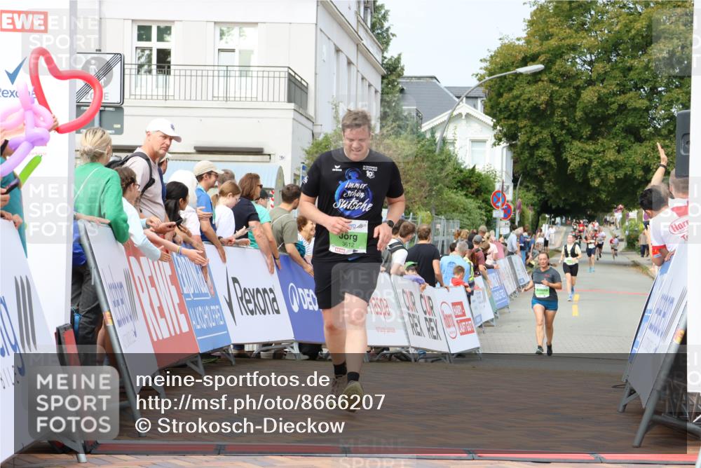 31.08.2025 - 21. Blankeneser Heldenlauf Strokosch-Dieckow http://msf.ph/oto/8666207 31.08.2025 11:17:19 Ziel 3612, 3133 meine-sportfotos.de