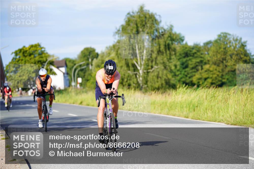31.08.2025 - Elbe Triathlon Hamburg Michael Burmester http://msf.ph/oto/8666208 31.08.2025 09:34:58 Radfahren 264, 422, 428, 440, 537, 606, 727 meine-sportfotos.de