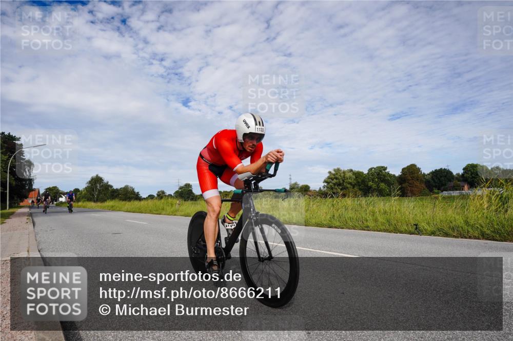 31.08.2025 - Elbe Triathlon Hamburg Michael Burmester http://msf.ph/oto/8666211 31.08.2025 10:25:49 Radfahren 973, 1029, 1054, 1060, 1133 meine-sportfotos.de