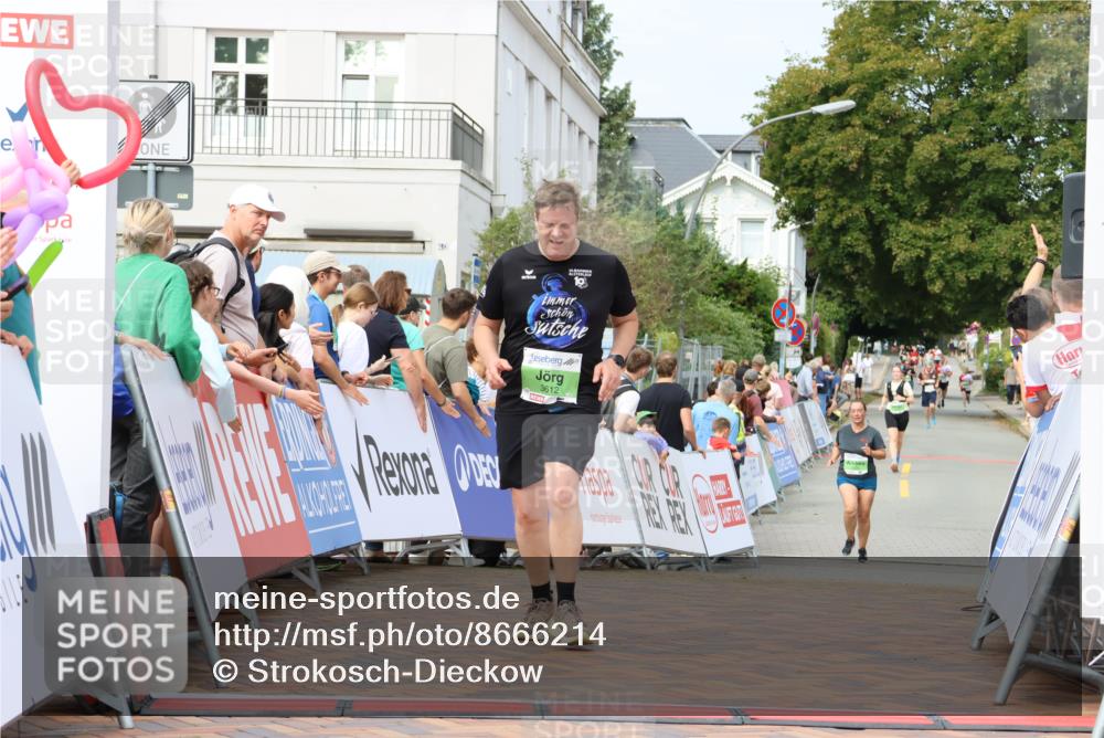 31.08.2025 - 21. Blankeneser Heldenlauf Strokosch-Dieckow http://msf.ph/oto/8666214 31.08.2025 11:17:19 Ziel 3612, 3133 meine-sportfotos.de