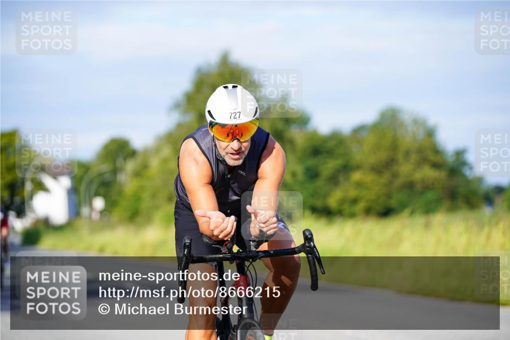 31.08.2025 - Elbe Triathlon Hamburg Michael Burmester http://msf.ph/oto/8666215 31.08.2025 09:35:00 Radfahren 264, 422, 428, 447, 537, 727 meine-sportfotos.de