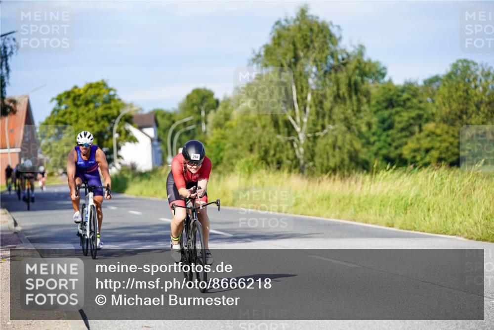 31.08.2025 - Elbe Triathlon Hamburg Michael Burmester http://msf.ph/oto/8666218 31.08.2025 09:35:01 Radfahren 264, 422, 428, 447, 537, 727 meine-sportfotos.de