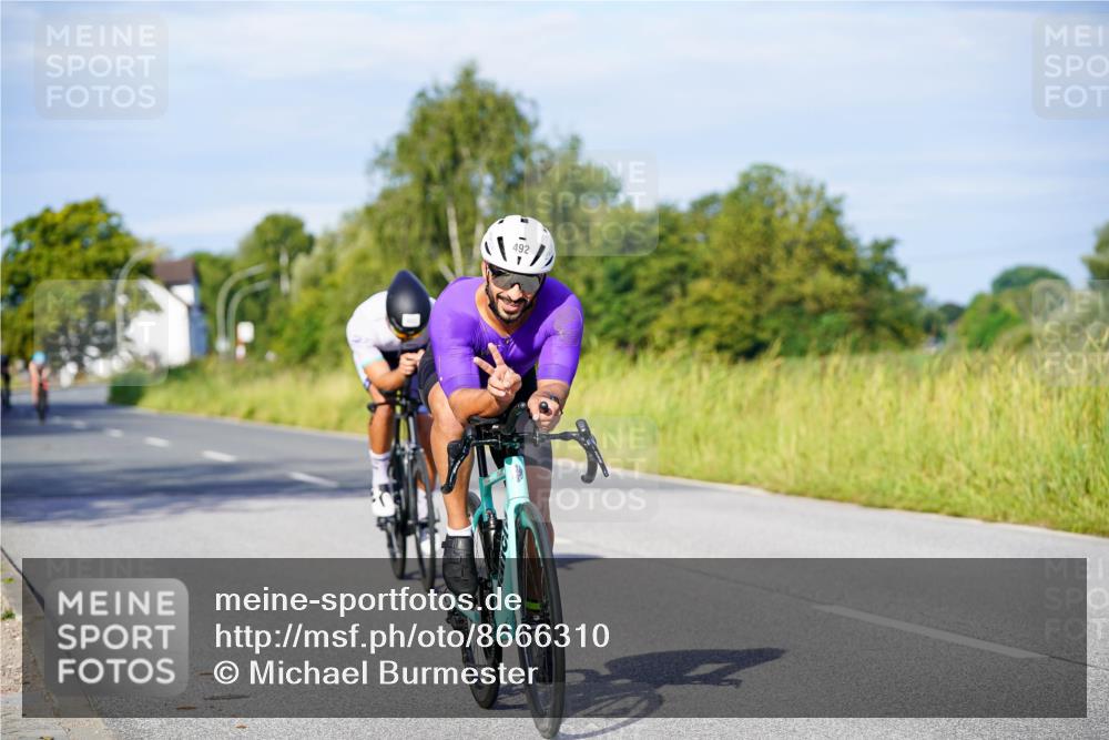 31.08.2025 - Elbe Triathlon Hamburg Michael Burmester http://msf.ph/oto/8666310 31.08.2025 09:35:32 Radfahren 272, 275, 412, 492, 595, 603, 656, 693, 764, 778 meine-sportfotos.de