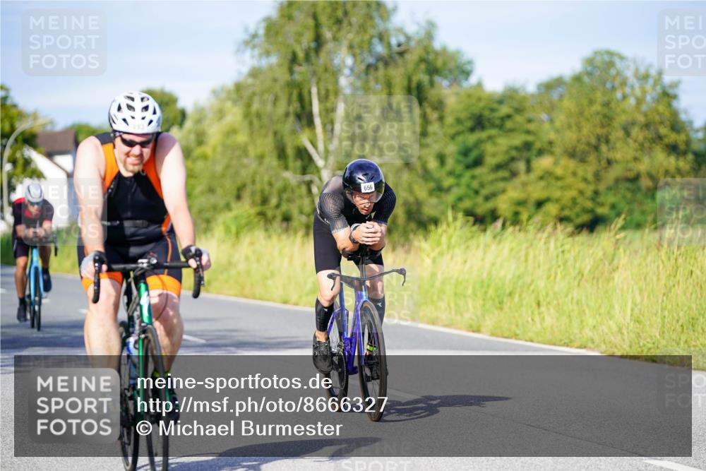 31.08.2025 - Elbe Triathlon Hamburg Michael Burmester http://msf.ph/oto/8666327 31.08.2025 09:35:39 Radfahren 222, 275, 614, 656, 693 meine-sportfotos.de
