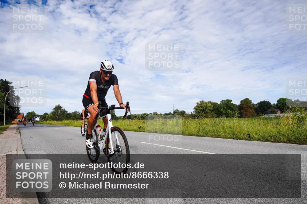 31.08.2025 - Elbe Triathlon Hamburg Michael Burmester http://msf.ph/oto/8666338 31.08.2025 10:28:34 Radfahren 673, 748, 789, 815, 848, 876 meine-sportfotos.de