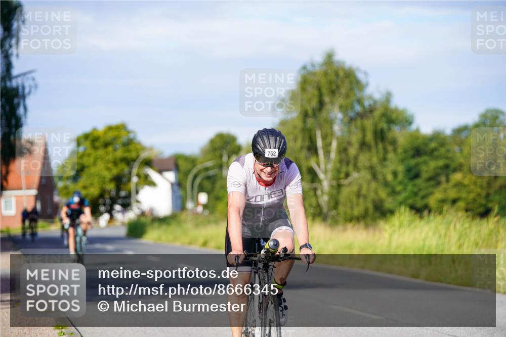 31.08.2025 - Elbe Triathlon Hamburg Michael Burmester http://msf.ph/oto/8666345 31.08.2025 09:35:53 Radfahren 689, 752, 834 meine-sportfotos.de