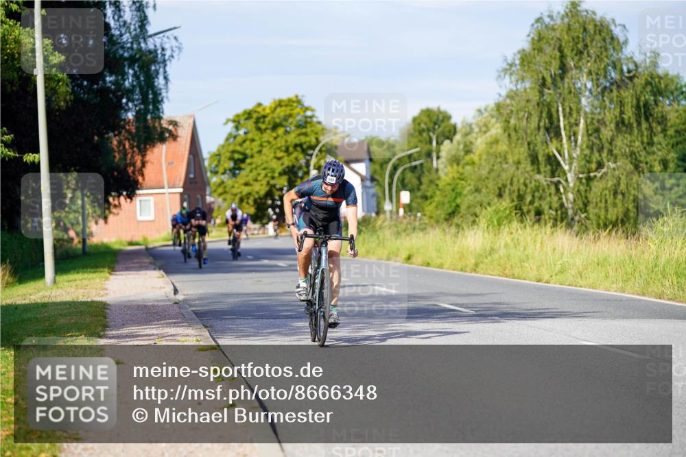 31.08.2025 - Elbe Triathlon Hamburg Michael Burmester http://msf.ph/oto/8666348 31.08.2025 09:35:56 Radfahren 426, 430, 689, 752, 769, 834 meine-sportfotos.de