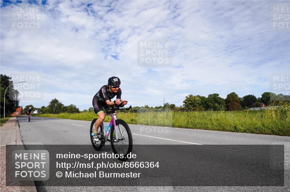 31.08.2025 - Elbe Triathlon Hamburg Michael Burmester http://msf.ph/oto/8666364 31.08.2025 10:28:57 Radfahren 833, 881, 884, 1160 meine-sportfotos.de
