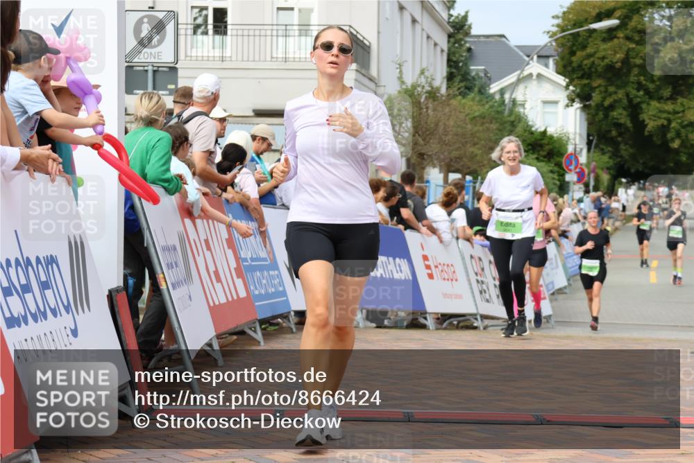 31.08.2025 - 21. Blankeneser Heldenlauf Strokosch-Dieckow http://msf.ph/oto/8666424 31.08.2025 11:16:58 Ziel 3641, 3020, 3708, 3178, 3715 meine-sportfotos.de