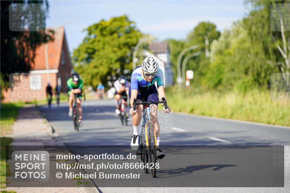 31.08.2025 - Elbe Triathlon Hamburg Michael Burmester http://msf.ph/oto/8666428 31.08.2025 09:36:29 Radfahren 467, 517, 671, 849 meine-sportfotos.de