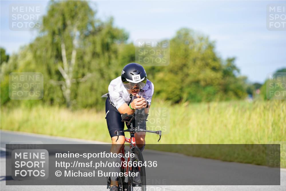 31.08.2025 - Elbe Triathlon Hamburg Michael Burmester http://msf.ph/oto/8666436 31.08.2025 09:36:32 Radfahren 397, 467, 517, 849 meine-sportfotos.de