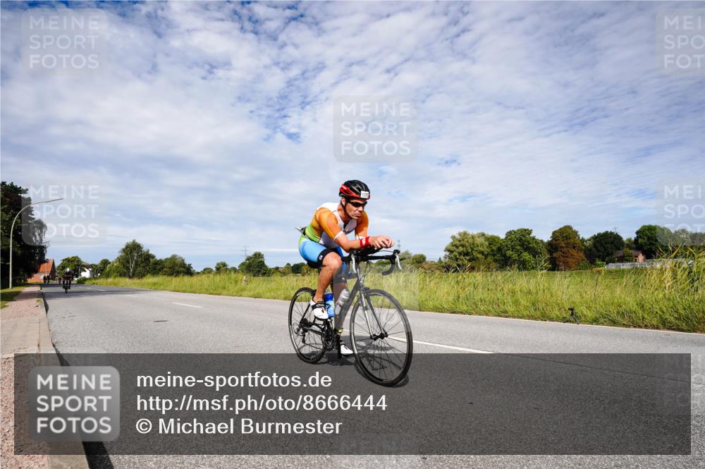 31.08.2025 - Elbe Triathlon Hamburg Michael Burmester http://msf.ph/oto/8666444 31.08.2025 10:30:38 Radfahren 774, 1121 meine-sportfotos.de