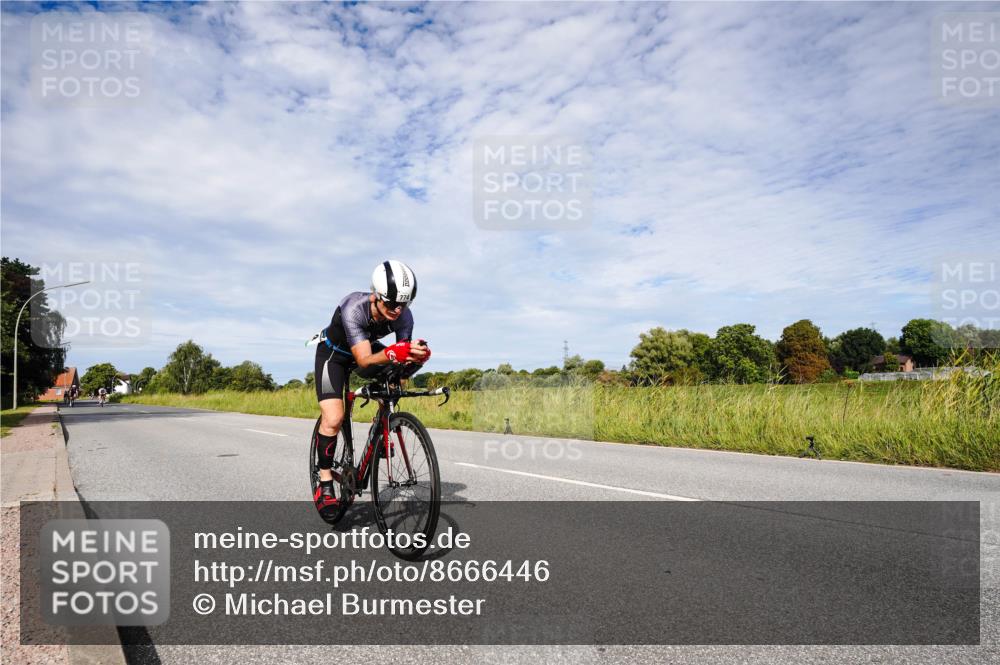 31.08.2025 - Elbe Triathlon Hamburg Michael Burmester http://msf.ph/oto/8666446 31.08.2025 10:30:41 Radfahren 774, 800, 835, 1121 meine-sportfotos.de