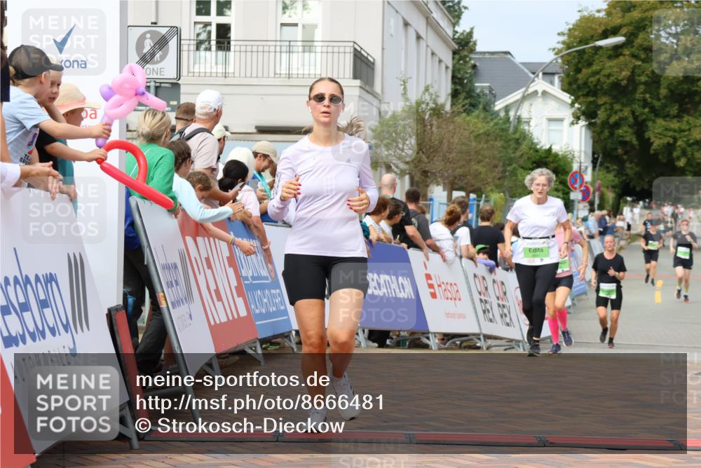 31.08.2025 - 21. Blankeneser Heldenlauf Strokosch-Dieckow http://msf.ph/oto/8666481 31.08.2025 11:16:57 Ziel 3641, 3020, 3708, 3178, 3715 meine-sportfotos.de