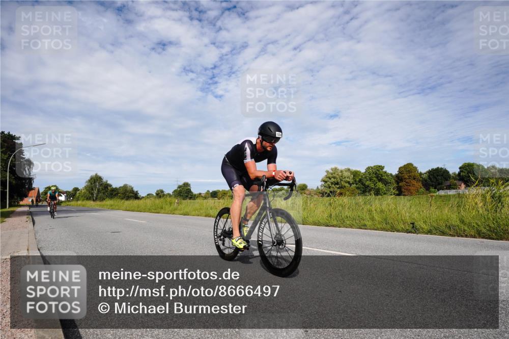 31.08.2025 - Elbe Triathlon Hamburg Michael Burmester http://msf.ph/oto/8666497 31.08.2025 10:31:55 Radfahren 886, 912, 1224 meine-sportfotos.de