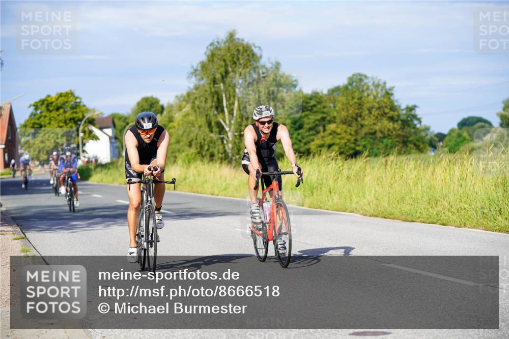 31.08.2025 - Elbe Triathlon Hamburg Michael Burmester http://msf.ph/oto/8666518 31.08.2025 09:37:12 Radfahren 254, 309, 325, 470, 557, 626, 677, 695 meine-sportfotos.de