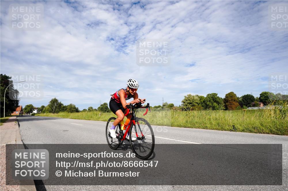 31.08.2025 - Elbe Triathlon Hamburg Michael Burmester http://msf.ph/oto/8666547 31.08.2025 10:32:44 Radfahren 786, 1174, 1195 meine-sportfotos.de