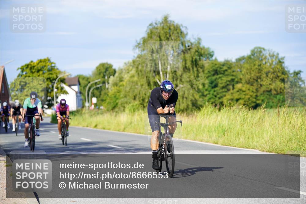 31.08.2025 - Elbe Triathlon Hamburg Michael Burmester http://msf.ph/oto/8666553 31.08.2025 09:37:21 Radfahren 474, 479, 529, 530, 557, 638, 728, 918 meine-sportfotos.de