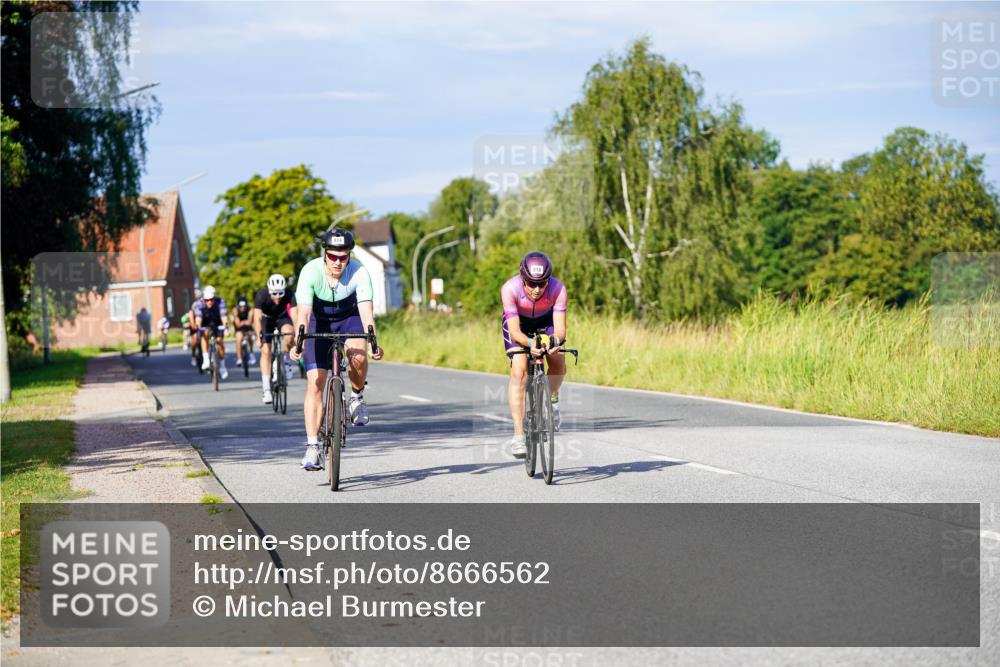 31.08.2025 - Elbe Triathlon Hamburg Michael Burmester http://msf.ph/oto/8666562 31.08.2025 09:37:23 Radfahren 331, 474, 479, 529, 530, 638, 728, 741, 918 meine-sportfotos.de