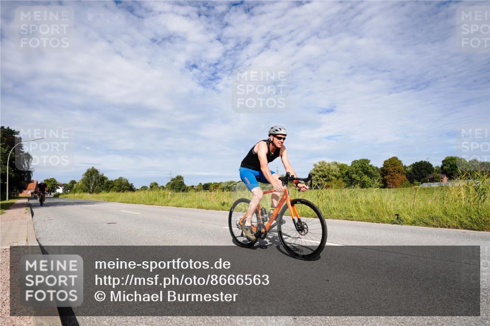 31.08.2025 - Elbe Triathlon Hamburg Michael Burmester http://msf.ph/oto/8666563 31.08.2025 10:33:11 Radfahren 1112, 1139, 1169, 1170, 1184, 1243 meine-sportfotos.de