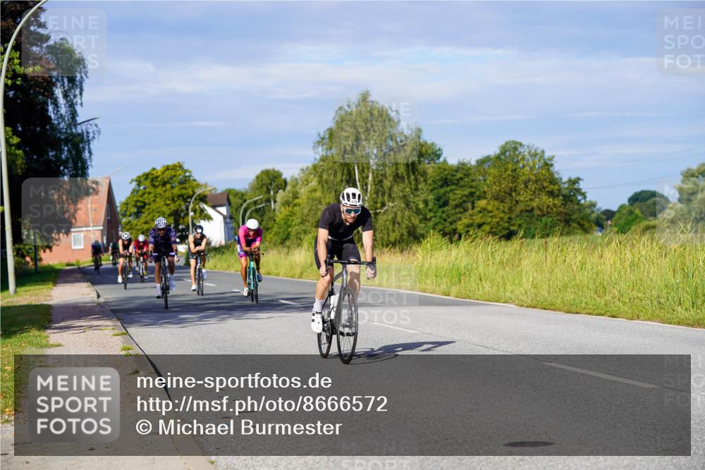 31.08.2025 - Elbe Triathlon Hamburg Michael Burmester http://msf.ph/oto/8666572 31.08.2025 09:37:25 Radfahren 331, 474, 479, 529, 530, 638, 728, 741, 918 meine-sportfotos.de