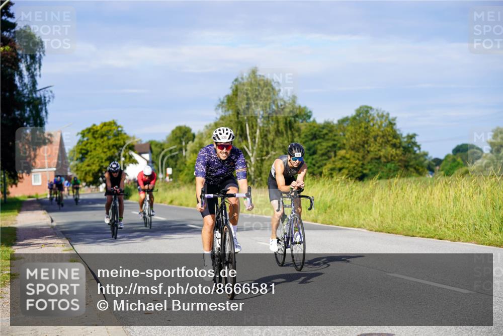 31.08.2025 - Elbe Triathlon Hamburg Michael Burmester http://msf.ph/oto/8666581 31.08.2025 09:37:27 Radfahren 331, 474, 479, 529, 530, 543, 690, 728, 741 meine-sportfotos.de