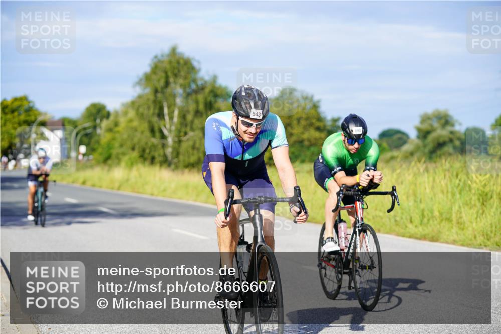31.08.2025 - Elbe Triathlon Hamburg Michael Burmester http://msf.ph/oto/8666607 31.08.2025 09:37:33 Radfahren 270, 386, 543, 575, 690, 925 meine-sportfotos.de