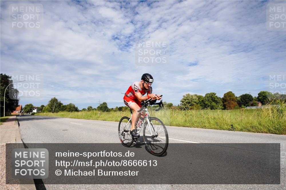 31.08.2025 - Elbe Triathlon Hamburg Michael Burmester http://msf.ph/oto/8666613 31.08.2025 10:33:50 Radfahren 1025, 1223, 1238 meine-sportfotos.de