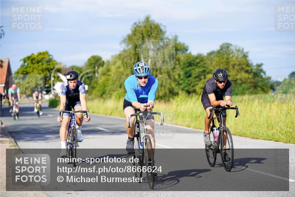 31.08.2025 - Elbe Triathlon Hamburg Michael Burmester http://msf.ph/oto/8666624 31.08.2025 09:37:39 Radfahren 386, 389, 575, 587, 925 meine-sportfotos.de