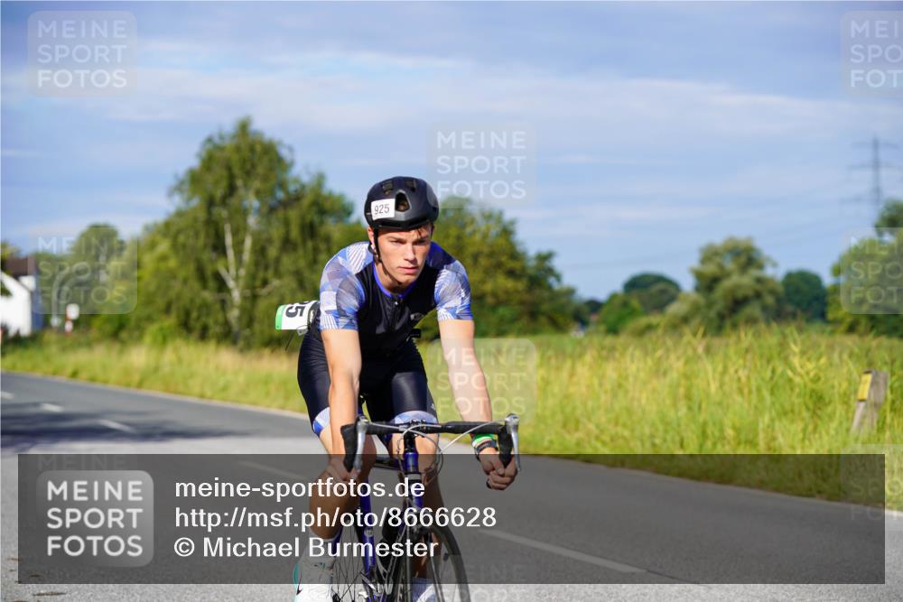 31.08.2025 - Elbe Triathlon Hamburg Michael Burmester http://msf.ph/oto/8666628 31.08.2025 09:37:40 Radfahren 386, 389, 575, 587, 925 meine-sportfotos.de