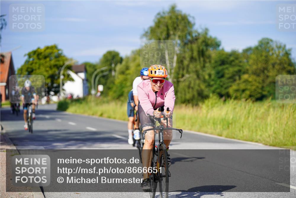 31.08.2025 - Elbe Triathlon Hamburg Michael Burmester http://msf.ph/oto/8666651 31.08.2025 09:37:50 Radfahren 351, 371, 379, 456, 512, 597, 704, 768 meine-sportfotos.de