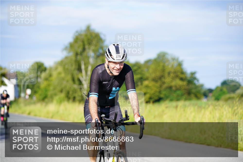 31.08.2025 - Elbe Triathlon Hamburg Michael Burmester http://msf.ph/oto/8666663 31.08.2025 09:37:53 Radfahren 351, 371, 379, 435, 456, 512, 540, 597, 768 meine-sportfotos.de