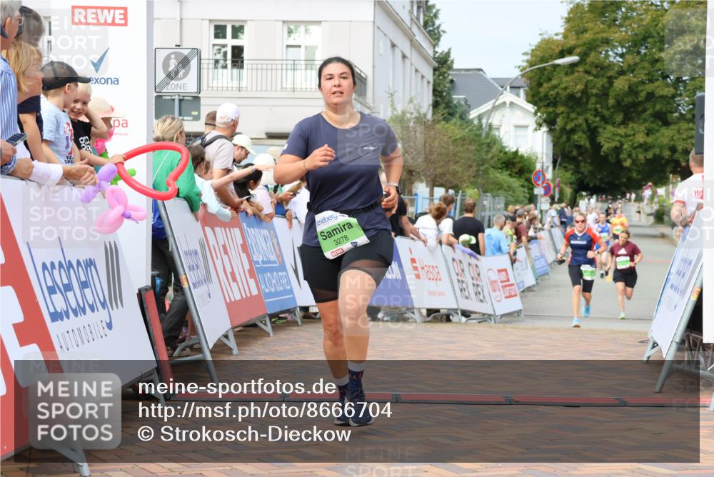 31.08.2025 - 21. Blankeneser Heldenlauf Strokosch-Dieckow http://msf.ph/oto/8666704 31.08.2025 11:16:40 Ziel 3031, 3278, 3308 meine-sportfotos.de