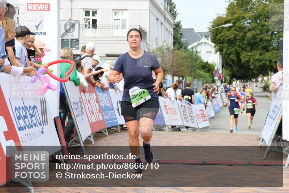 31.08.2025 - 21. Blankeneser Heldenlauf Strokosch-Dieckow http://msf.ph/oto/8666710 31.08.2025 11:16:40 Ziel 3031, 3278, 3308 meine-sportfotos.de