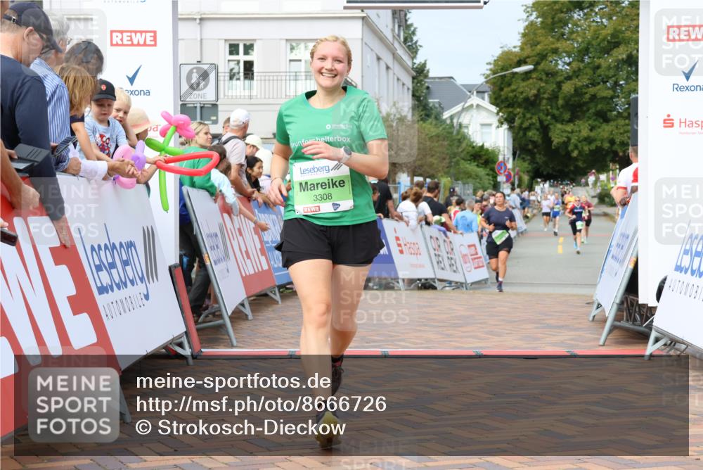 31.08.2025 - 21. Blankeneser Heldenlauf Strokosch-Dieckow http://msf.ph/oto/8666726 31.08.2025 11:16:35 Ziel 3031, 3308 meine-sportfotos.de