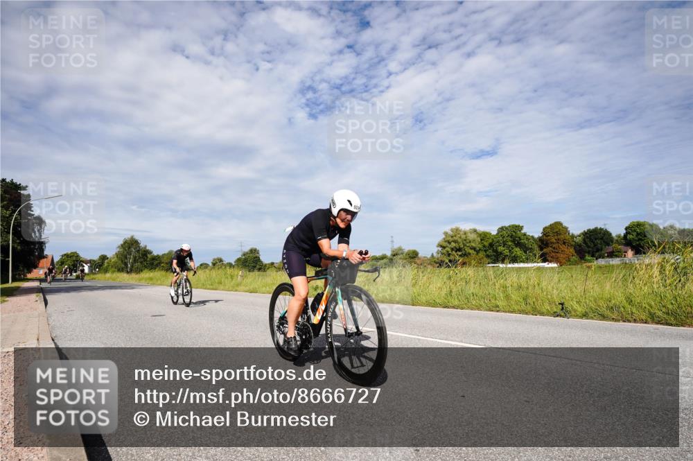 31.08.2025 - Elbe Triathlon Hamburg Michael Burmester http://msf.ph/oto/8666727 31.08.2025 10:35:55 Radfahren 760, 911, 921, 923, 930, 1005, 1125, 1199, 1229, 1237 meine-sportfotos.de