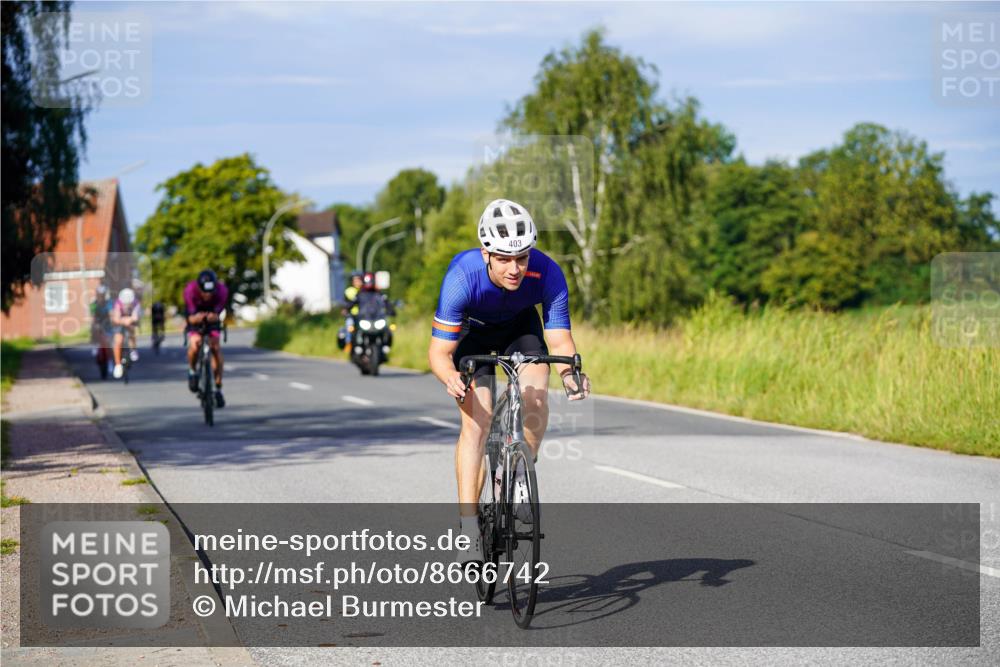 31.08.2025 - Elbe Triathlon Hamburg Michael Burmester http://msf.ph/oto/8666742 31.08.2025 09:38:09 Radfahren 289, 304, 335, 370, 403, 405, 506, 788, 854, 895 meine-sportfotos.de