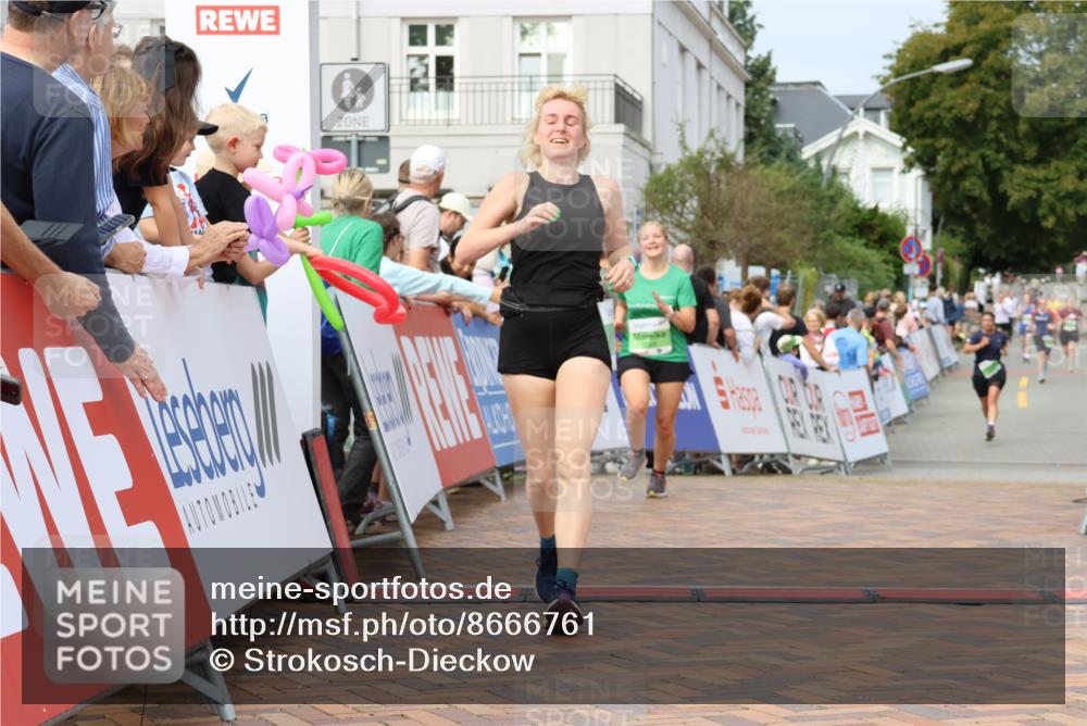31.08.2025 - 21. Blankeneser Heldenlauf Strokosch-Dieckow http://msf.ph/oto/8666761 31.08.2025 11:16:32 Ziel 3031, 3308 meine-sportfotos.de