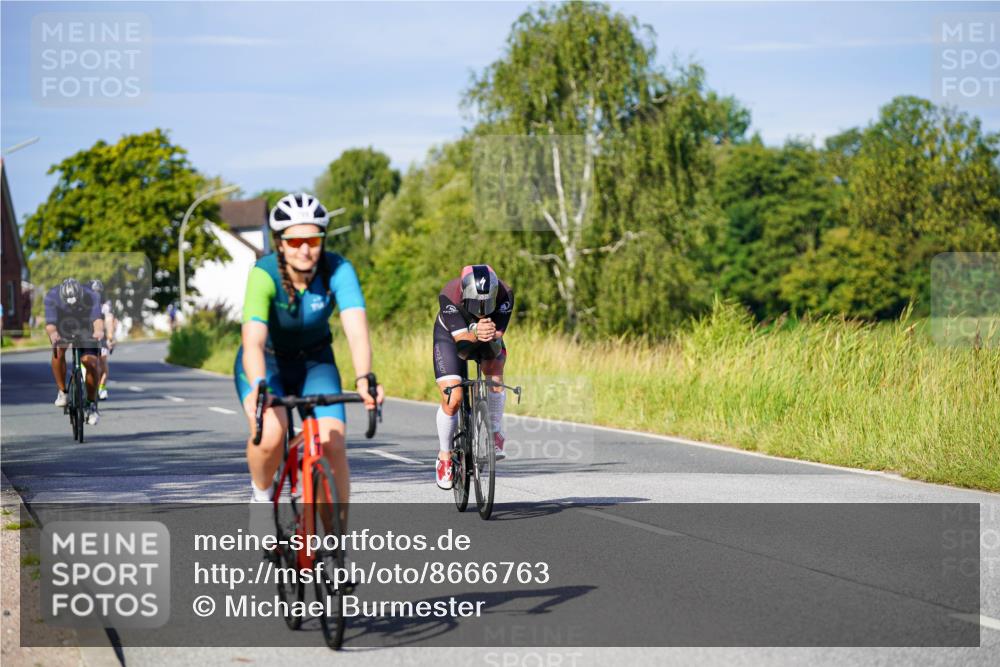 31.08.2025 - Elbe Triathlon Hamburg Michael Burmester http://msf.ph/oto/8666763 31.08.2025 09:38:15 Radfahren 267, 289, 402, 472, 506, 524, 699, 788 meine-sportfotos.de