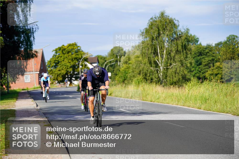 31.08.2025 - Elbe Triathlon Hamburg Michael Burmester http://msf.ph/oto/8666772 31.08.2025 09:38:17 Radfahren 267, 289, 402, 472, 506, 524, 699, 788 meine-sportfotos.de