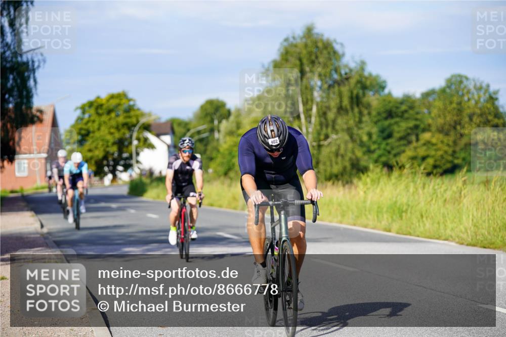 31.08.2025 - Elbe Triathlon Hamburg Michael Burmester http://msf.ph/oto/8666778 31.08.2025 09:38:18 Radfahren 267, 289, 402, 472, 506, 524, 699 meine-sportfotos.de