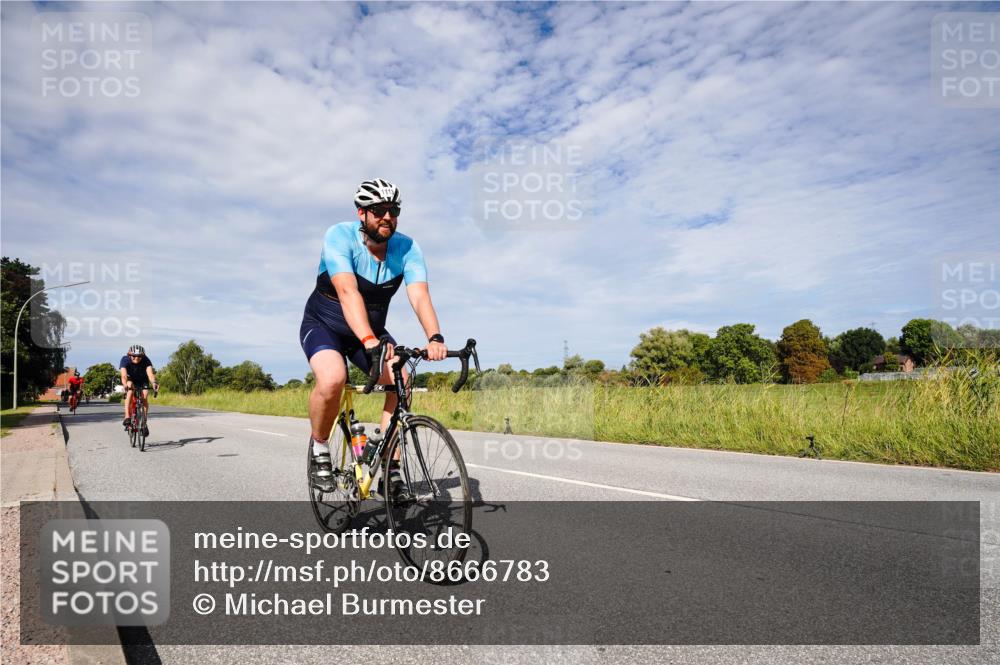 31.08.2025 - Elbe Triathlon Hamburg Michael Burmester http://msf.ph/oto/8666783 31.08.2025 10:36:43 Radfahren 920, 998, 1024, 1067, 1113, 1124, 1135, 1137, 1222 meine-sportfotos.de