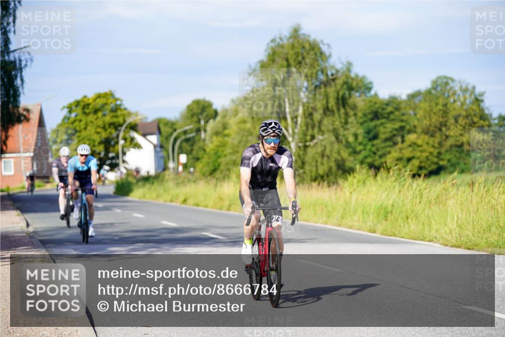 31.08.2025 - Elbe Triathlon Hamburg Michael Burmester http://msf.ph/oto/8666784 31.08.2025 09:38:19 Radfahren 267, 402, 472, 524, 699 meine-sportfotos.de