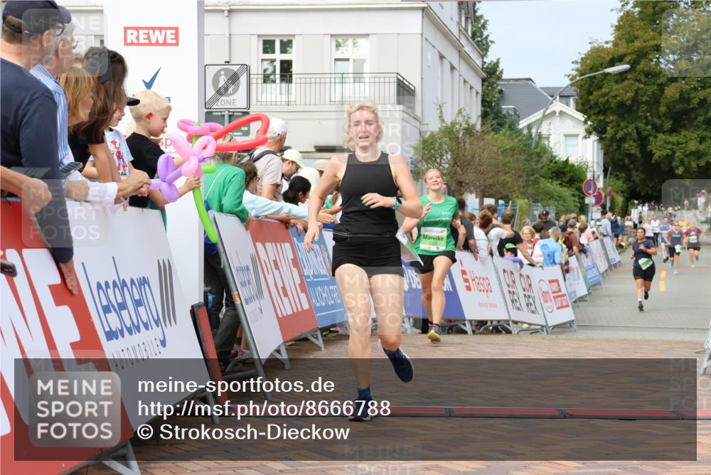 31.08.2025 - 21. Blankeneser Heldenlauf Strokosch-Dieckow http://msf.ph/oto/8666788 31.08.2025 11:16:32 Ziel 3031, 3308 meine-sportfotos.de
