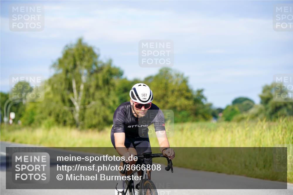 31.08.2025 - Elbe Triathlon Hamburg Michael Burmester http://msf.ph/oto/8666808 31.08.2025 09:38:29 Radfahren 454, 507, 701 meine-sportfotos.de