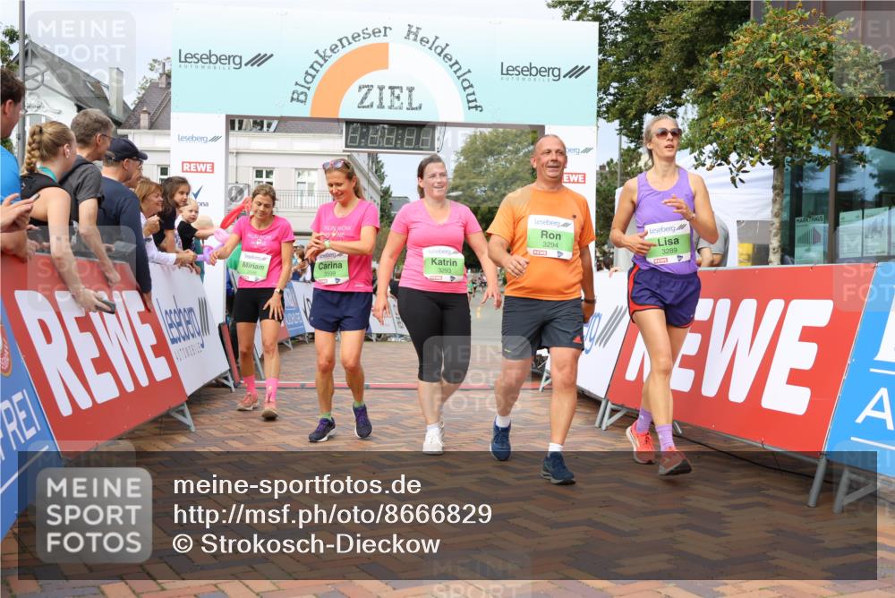 31.08.2025 - 21. Blankeneser Heldenlauf Strokosch-Dieckow http://msf.ph/oto/8666829 31.08.2025 11:16:20 Ziel 3689, 3690, 3289, 3154, 3258, 3533, 3293, 3294, 3738, 3599, 3598 meine-sportfotos.de