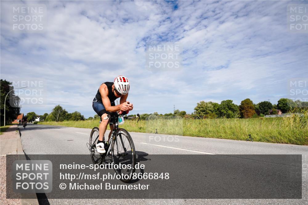 31.08.2025 - Elbe Triathlon Hamburg Michael Burmester http://msf.ph/oto/8666848 31.08.2025 10:37:40 Radfahren 902, 1076, 1133, 1287 meine-sportfotos.de