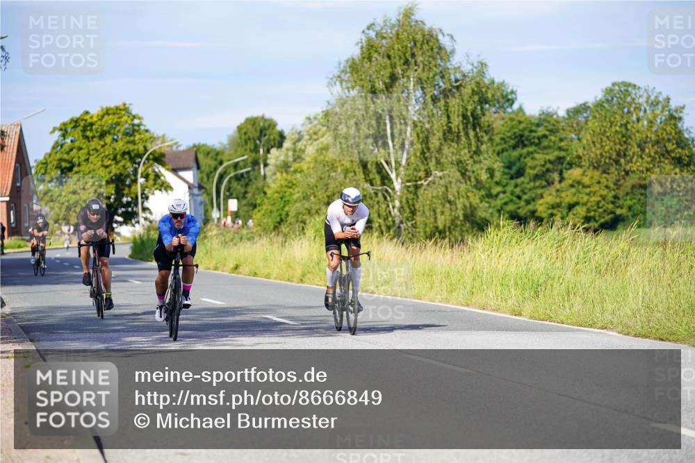 31.08.2025 - Elbe Triathlon Hamburg Michael Burmester http://msf.ph/oto/8666849 31.08.2025 09:38:43 Radfahren 255, 308, 373, 596, 639, 642 meine-sportfotos.de